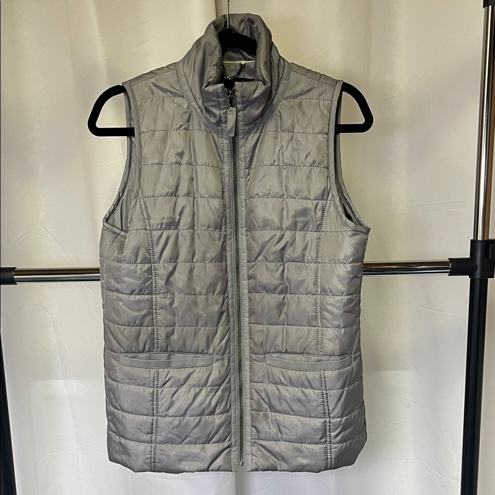 Banana Republic Women's Gray Puffer Vest quilted size small